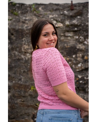 Haut rose en crochet