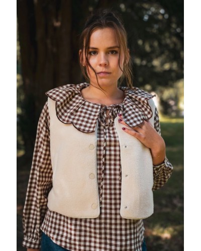 Veste sans manche en moumoute