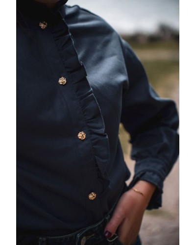 Chemise bleu marine à boutons dorés