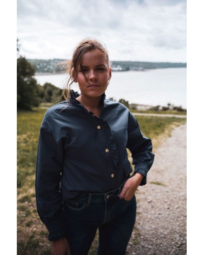 Chemise bleu marine à boutons dorés