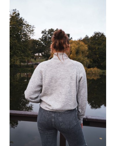Pull Gris à Col Montant