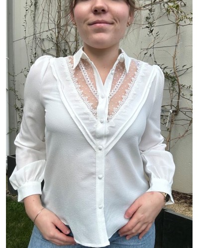 Chemise Blanche en Dentelle